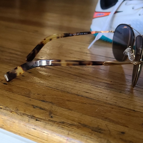 Tom Ford Sunglasses - Picture 2 of 5